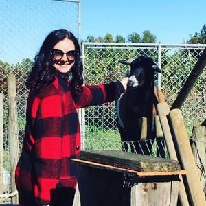 Meet your Posher, Samantha